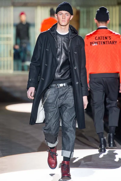 Look 5